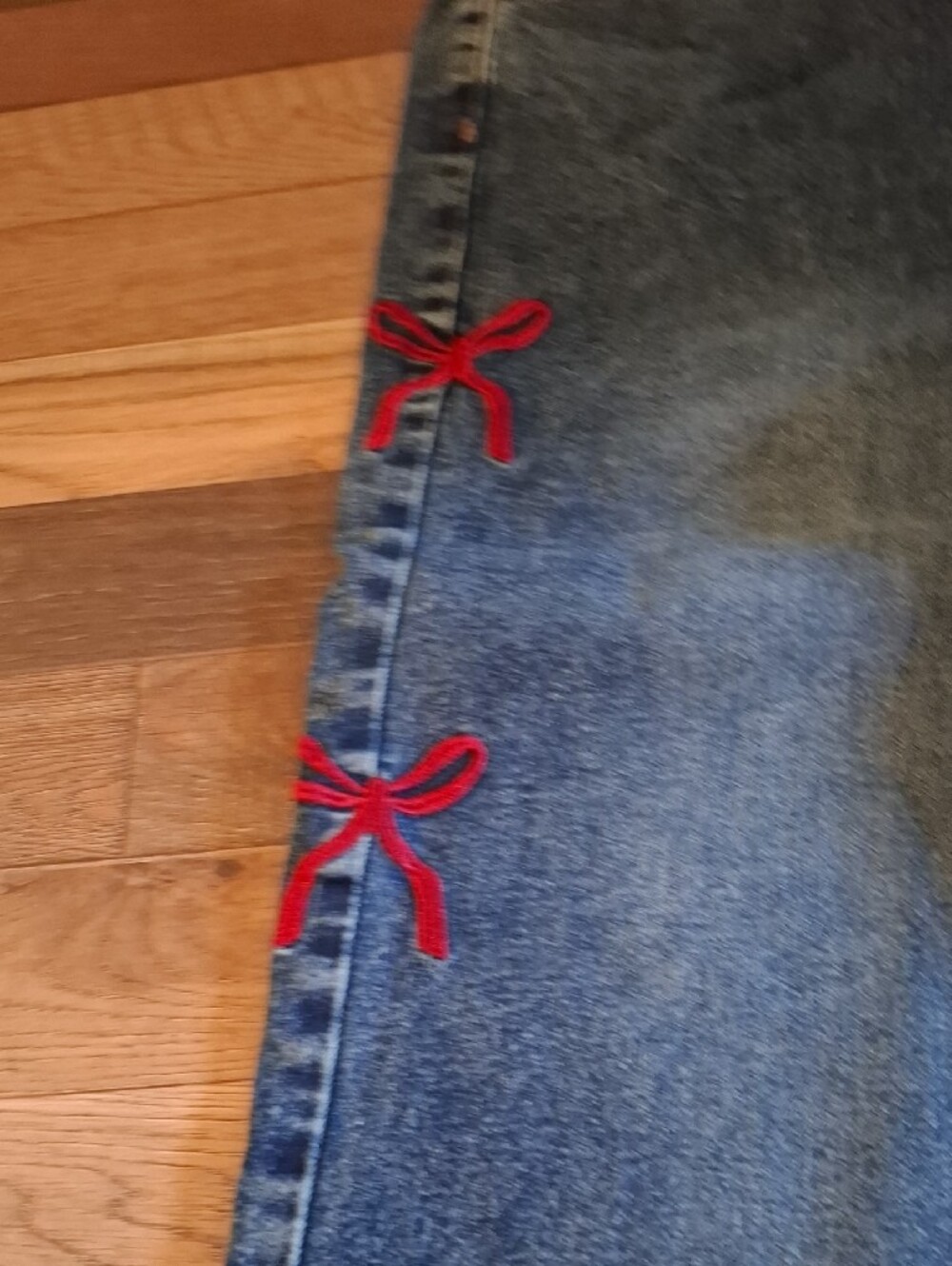 Women's Blue Classic Jeans - Picture 3 of 5